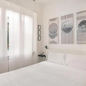 urban-hub-apartments.it-lombardy.com/
