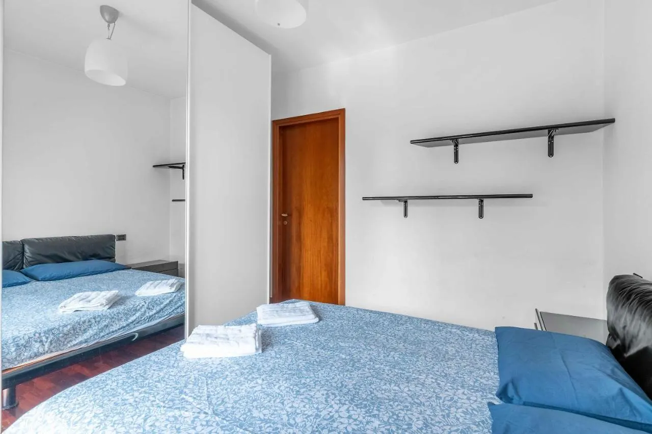 Appartamento Mi13 San Siro- Blue House Exclusive - Milano 0*,  Italia
